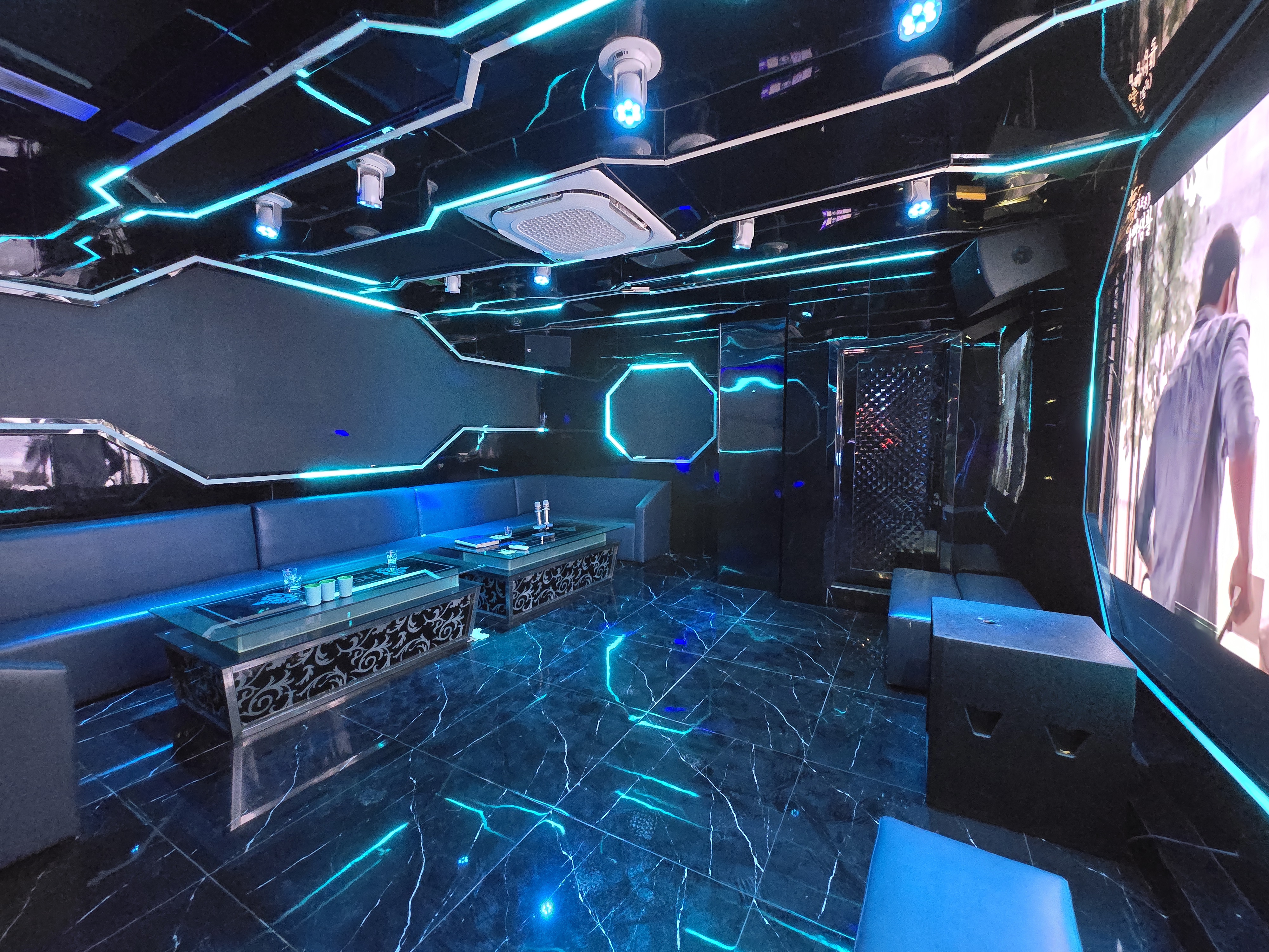 VSING Philippines | Interactive Concert Bar & Digital Entertainment